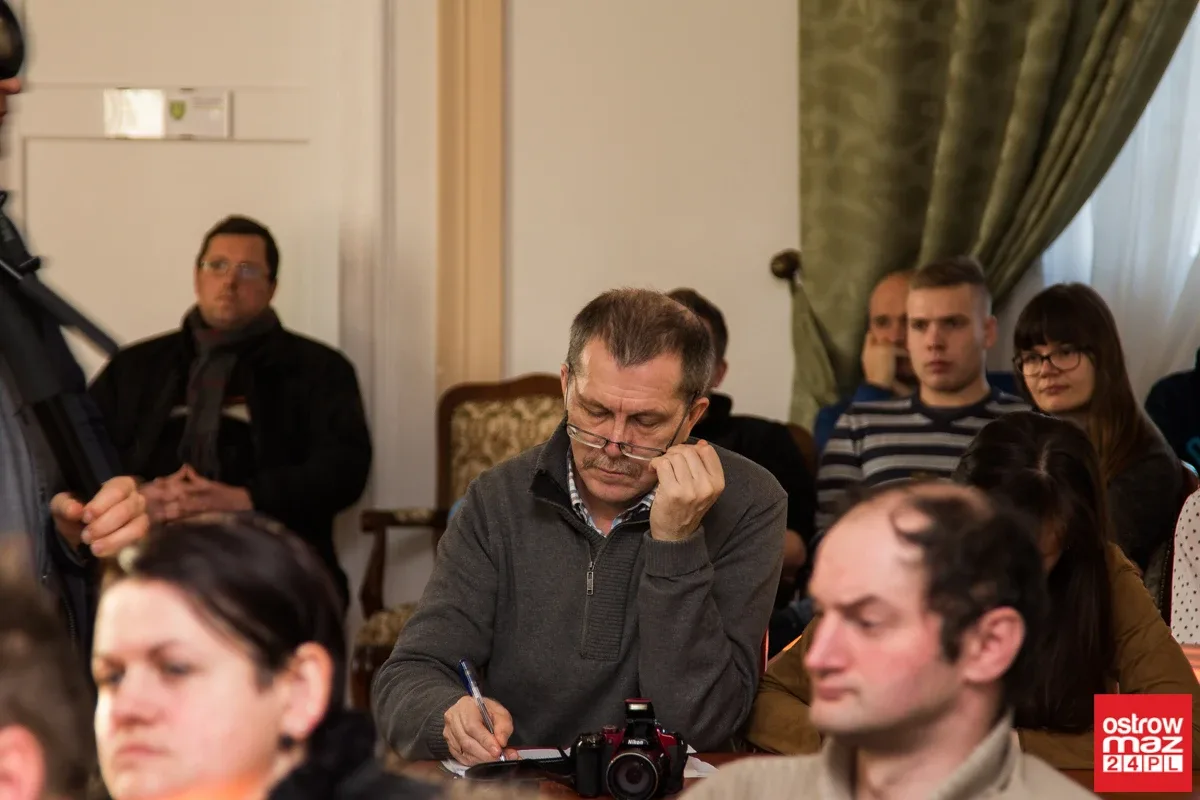 Konferencja nt. Wojsk Obrony Terytorialnej w ostrowskim Ratuszu (zdjęcia, wideo)