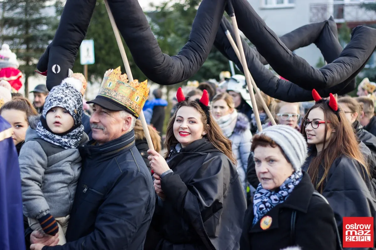 Ulicami Wąsewa przeszedł Orszak Trzech Króli (zdjęcia, wideo)