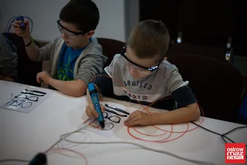 Warsztaty rysowania długopisem 3D (zdjęcia, wideo)