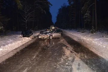 Wypadek w Małaszku. 59-letnia ostrowianka trafiła do szpitala (zdjęcia)