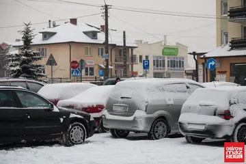 Ostrów Mazowiecka zasypana śniegiem. Prognoza na najbliższe dni (zdjęcia)