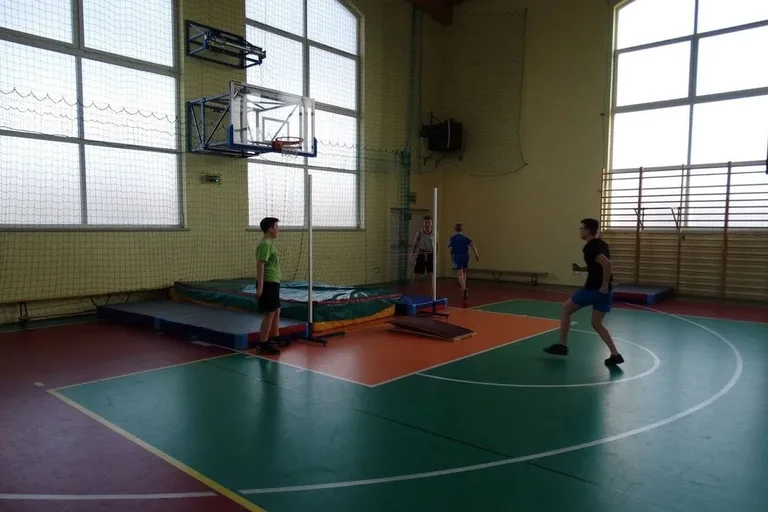 Zimowe ferie w mieście na sportowo (zdjęcia)