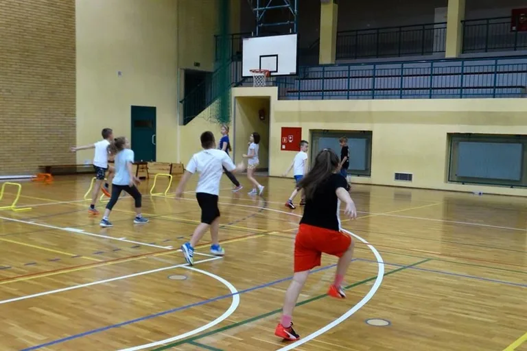 Feryjny obóz sportowy uczniów "dwójki" (zdjęcia)