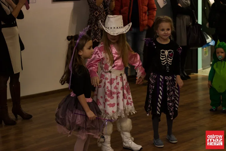 Bal karnawałowy w MDK (zdjęcia, wideo)