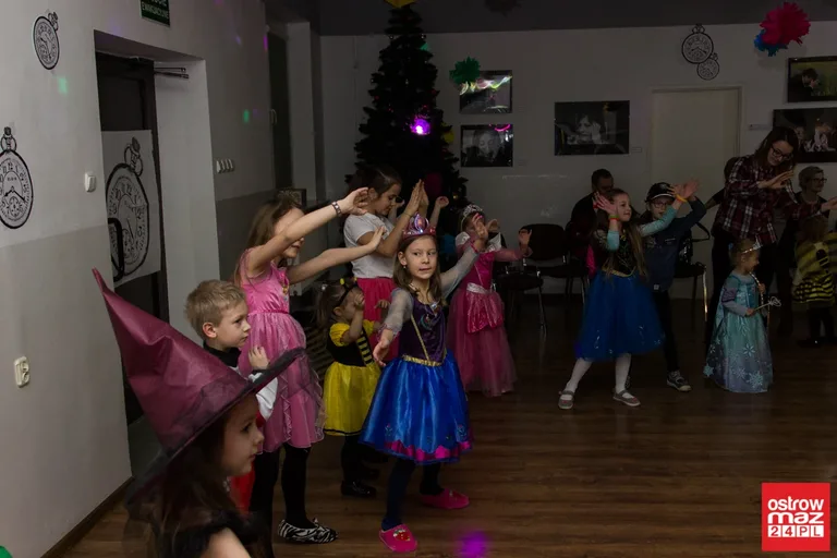 Bal karnawałowy w MDK (zdjęcia, wideo)