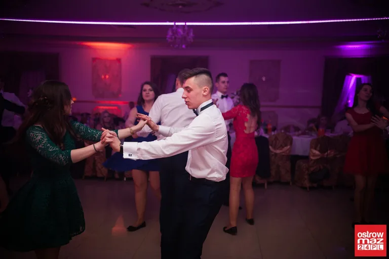 Studniówka ZS CKR w Starym Lubiejewie (zdjęcia, wideo)