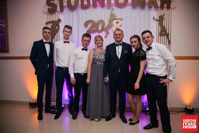 Studniówka ZS CKR w Starym Lubiejewie (zdjęcia, wideo)