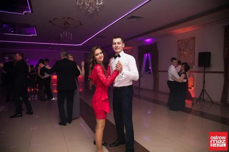 Studniówka ZS CKR w Starym Lubiejewie (zdjęcia, wideo)