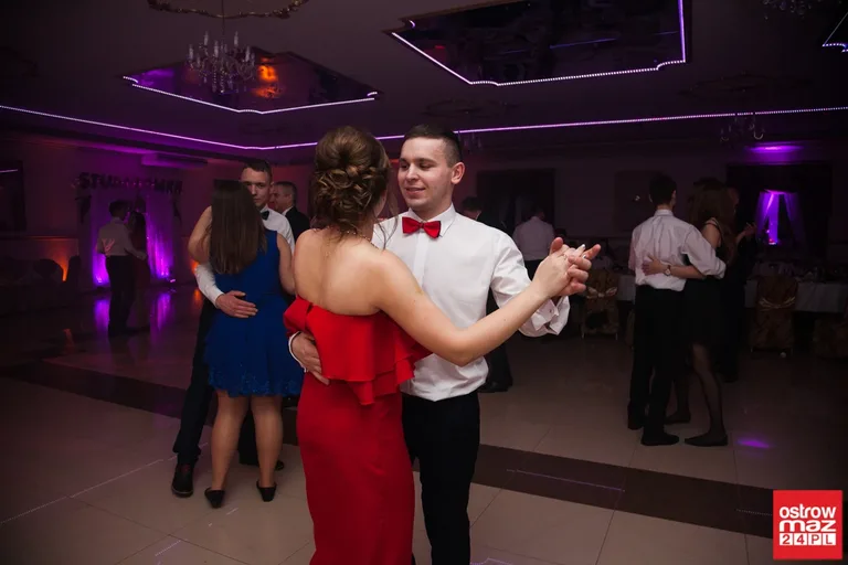Studniówka ZS CKR w Starym Lubiejewie (zdjęcia, wideo)