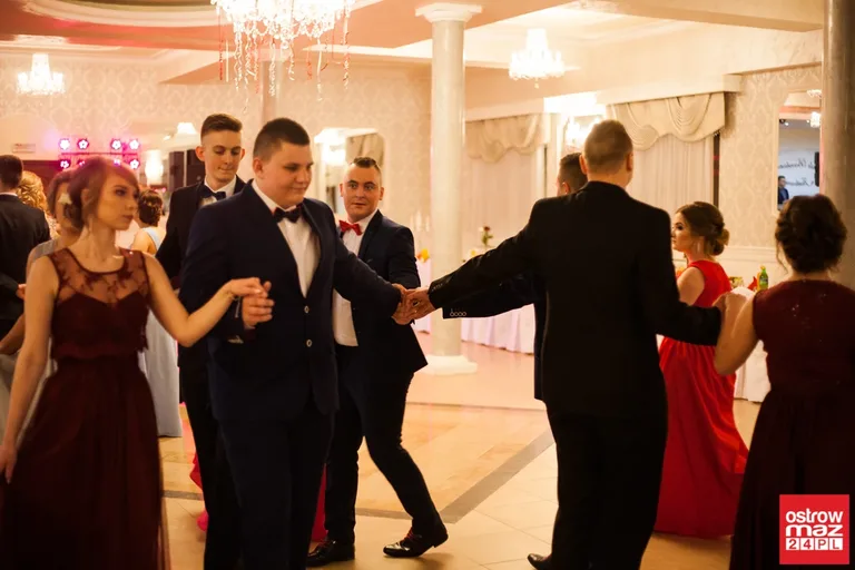 Studniówka ZS w Małkini Górnej (zdjęcia, wideo)