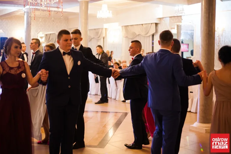 Studniówka ZS w Małkini Górnej (zdjęcia, wideo)