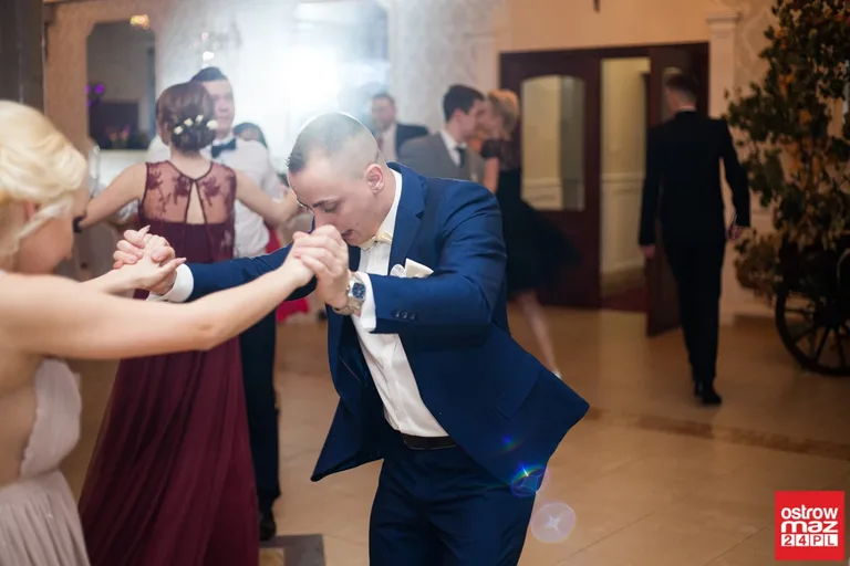 Studniówka ZS w Małkini Górnej (zdjęcia, wideo)