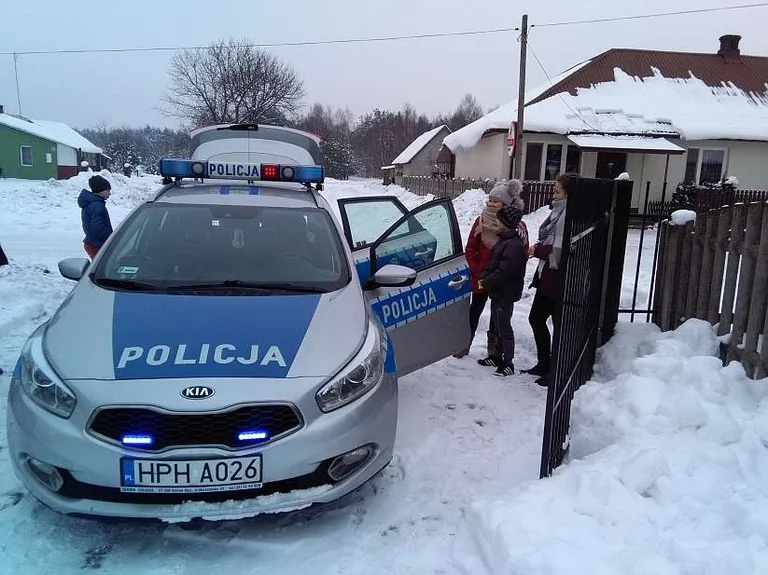 Bezpieczne ferie w Nowej Grabownicy (zdjęcia)