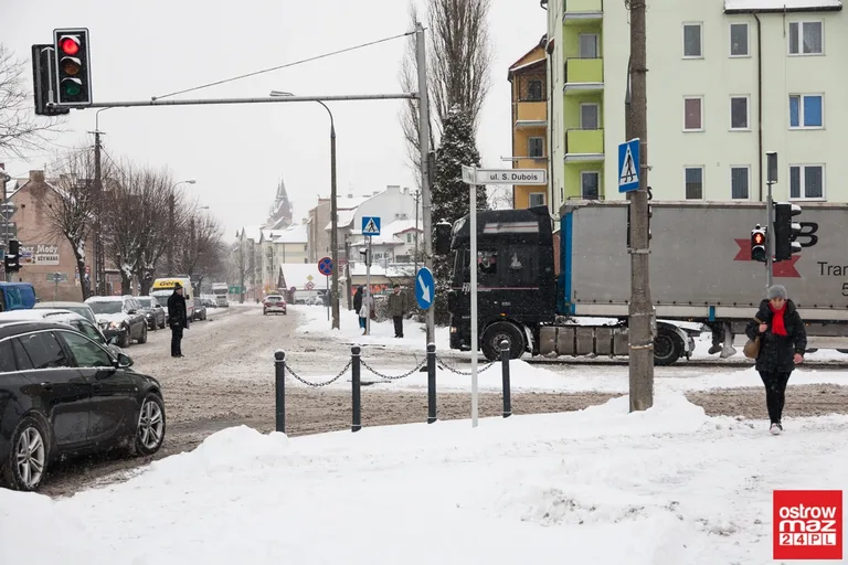Ostrów Mazowiecka zasypana śniegiem. Prognoza na najbliższe dni (zdjęcia)