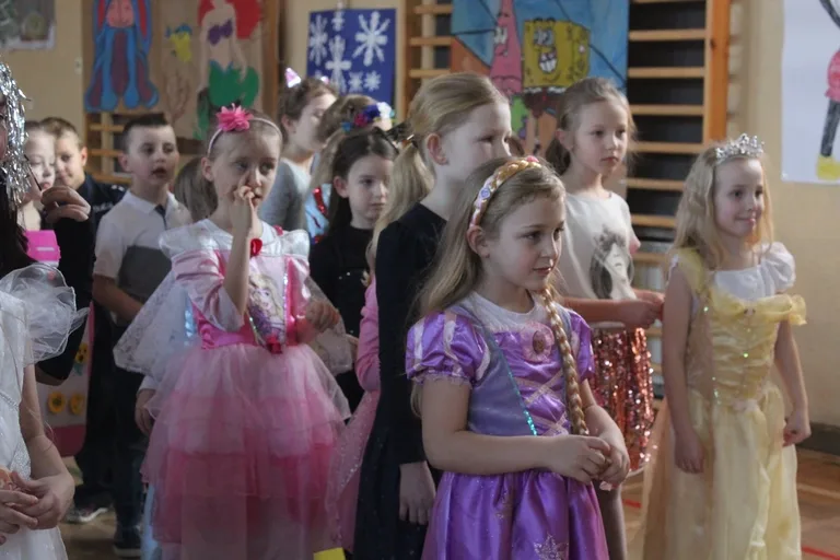 Zabawa karnawałowa w "jedynce" (zdjęcia)