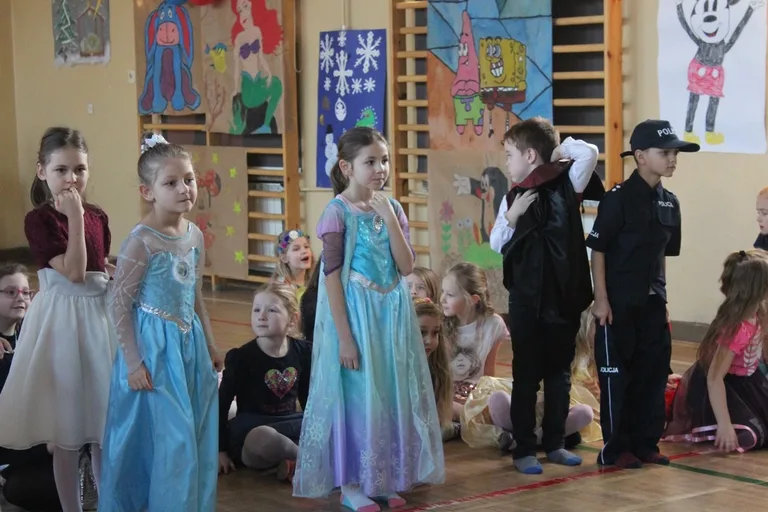 Zabawa karnawałowa w "jedynce" (zdjęcia)