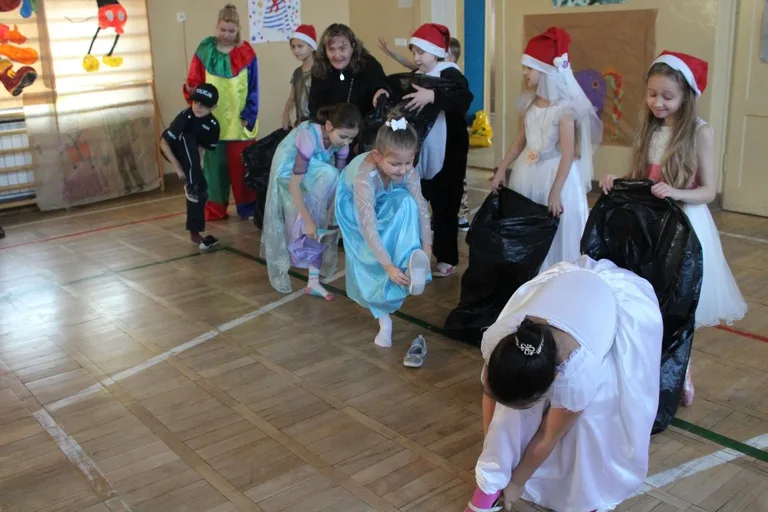 Zabawa karnawałowa w "jedynce" (zdjęcia)