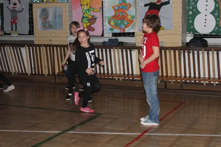 Zabawa karnawałowa w "jedynce" (zdjęcia)
