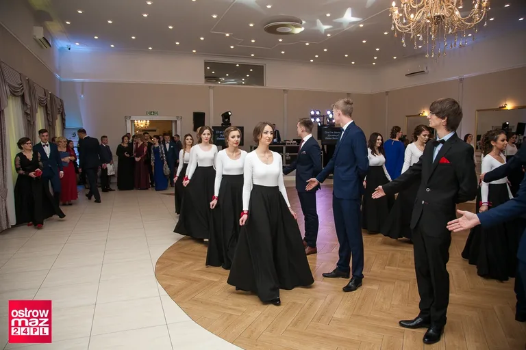 Studniówka Ekonomika 2018 (zdjęcia, wideo)