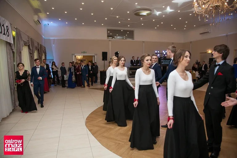 Studniówka Ekonomika 2018 (zdjęcia, wideo)