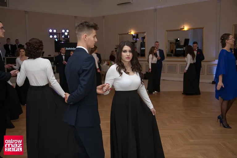 Studniówka Ekonomika 2018 (zdjęcia, wideo)