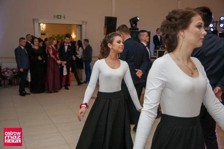 Studniówka Ekonomika 2018 (zdjęcia, wideo)
