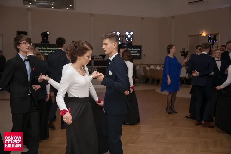 Studniówka Ekonomika 2018 (zdjęcia, wideo)