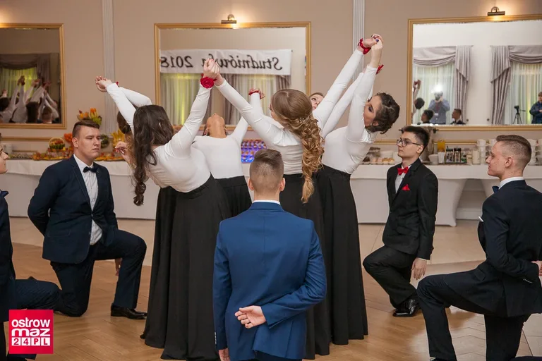 Studniówka Ekonomika 2018 (zdjęcia, wideo)