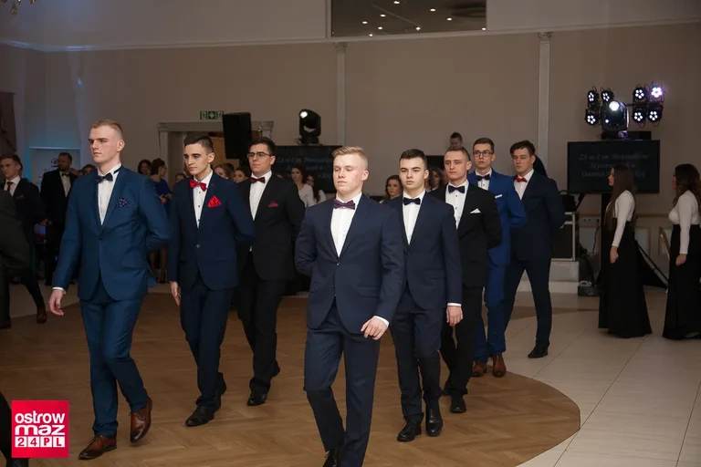 Studniówka Ekonomika 2018 (zdjęcia, wideo)