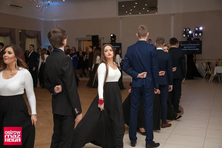Studniówka Ekonomika 2018 (zdjęcia, wideo)