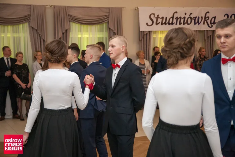 Studniówka Ekonomika 2018 (zdjęcia, wideo)