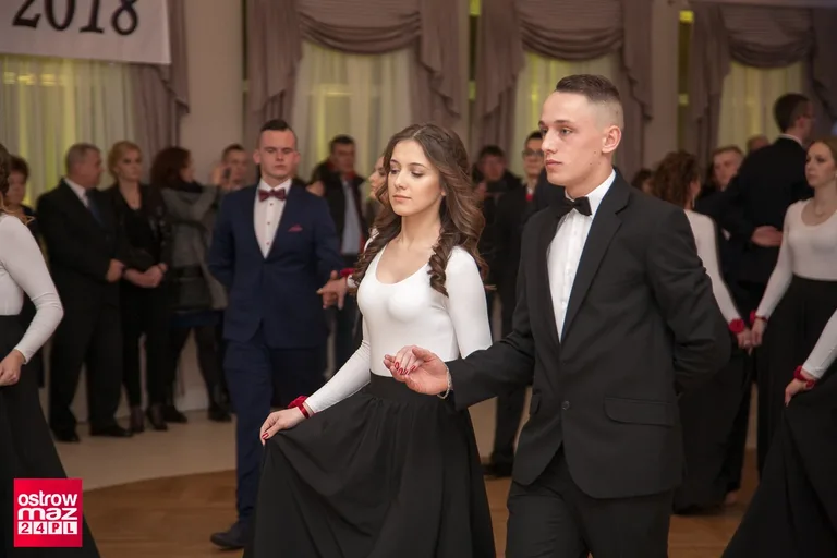 Studniówka Ekonomika 2018 (zdjęcia, wideo)
