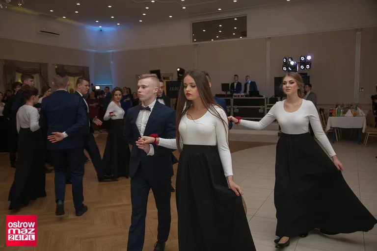 Studniówka Ekonomika 2018 (zdjęcia, wideo)
