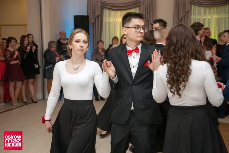 Studniówka Ekonomika 2018 (zdjęcia, wideo)