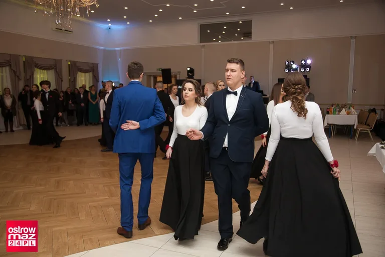 Studniówka Ekonomika 2018 (zdjęcia, wideo)