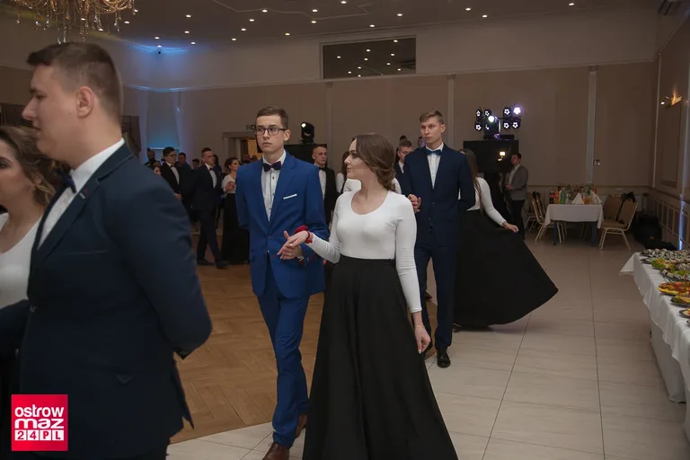 Studniówka Ekonomika 2018 (zdjęcia, wideo)