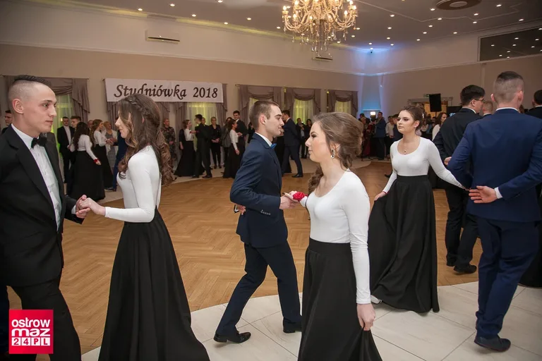 Studniówka Ekonomika 2018 (zdjęcia, wideo)