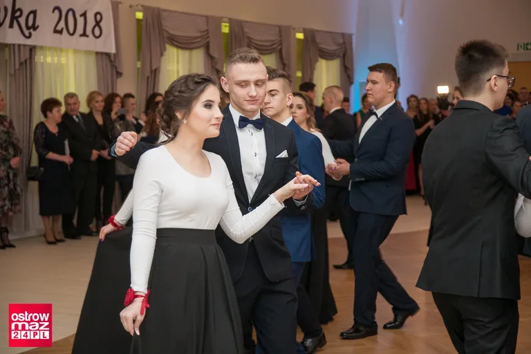 Studniówka Ekonomika 2018 (zdjęcia, wideo)