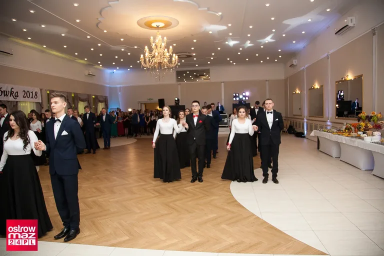 Studniówka Ekonomika 2018 (zdjęcia, wideo)