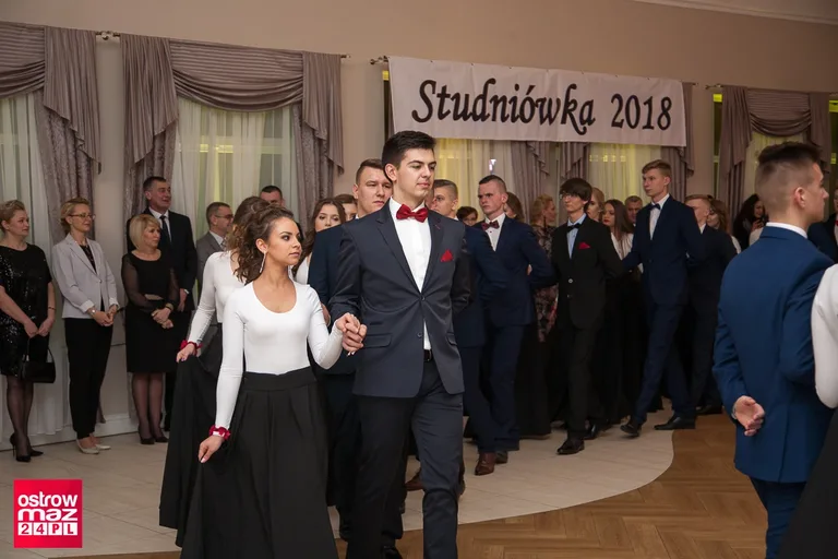 Studniówka Ekonomika 2018 (zdjęcia, wideo)