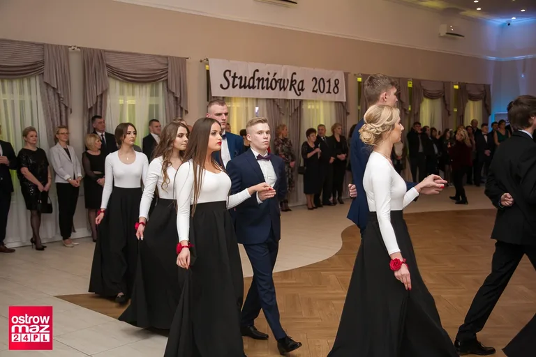 Studniówka Ekonomika 2018 (zdjęcia, wideo)
