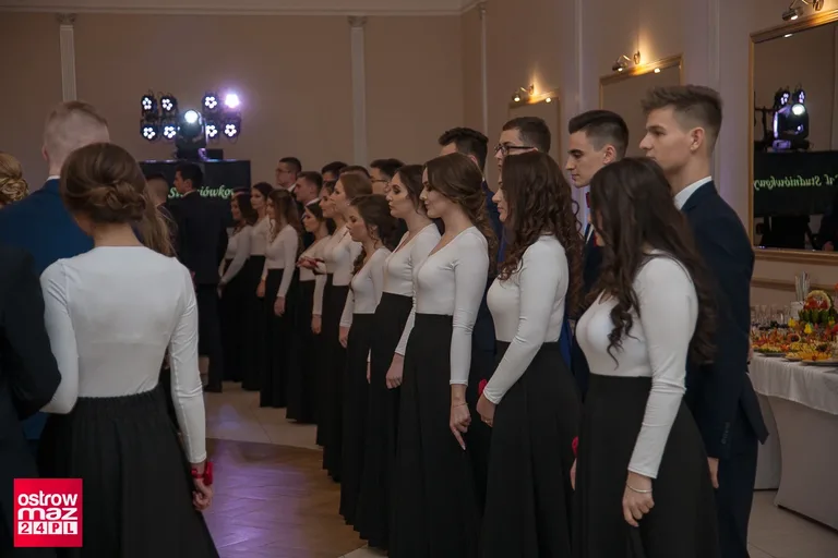 Studniówka Ekonomika 2018 (zdjęcia, wideo)