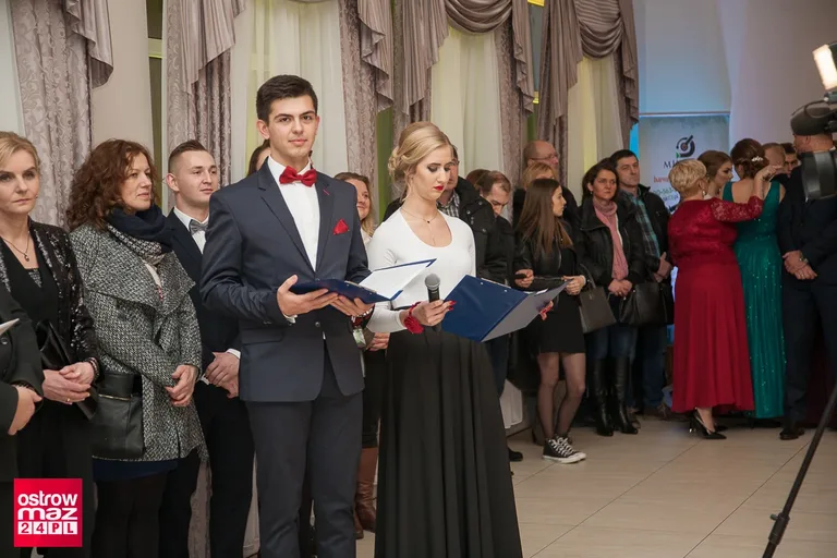 Studniówka Ekonomika 2018 (zdjęcia, wideo)