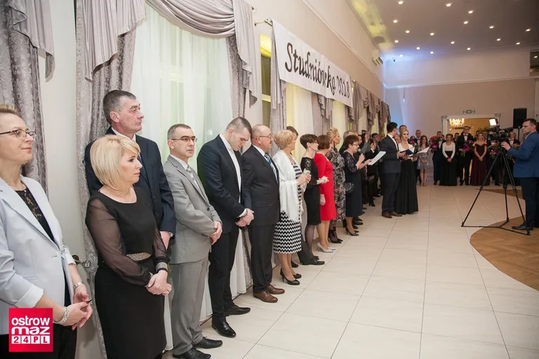 Studniówka Ekonomika 2018 (zdjęcia, wideo)