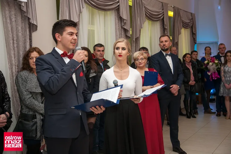 Studniówka Ekonomika 2018 (zdjęcia, wideo)
