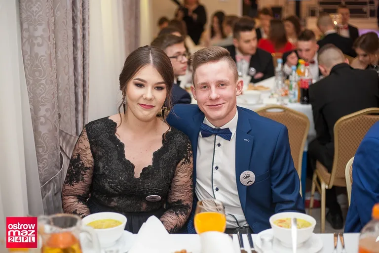 Studniówka Ekonomika 2018 (zdjęcia, wideo)