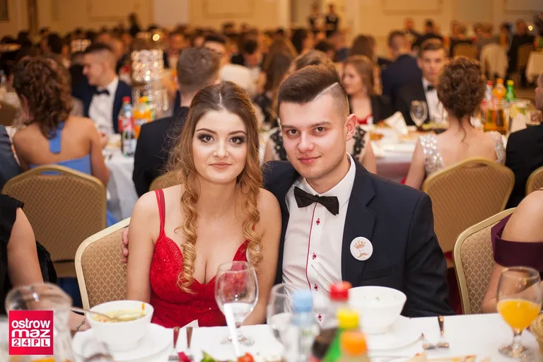 Studniówka Ekonomika 2018 (zdjęcia, wideo)