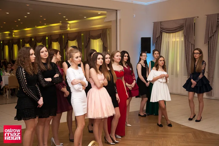 Studniówka Ekonomika 2018 (zdjęcia, wideo)