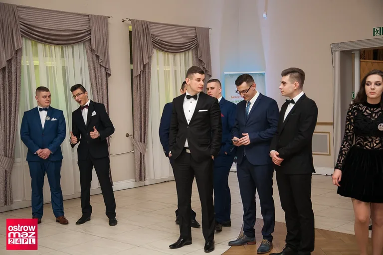 Studniówka Ekonomika 2018 (zdjęcia, wideo)
