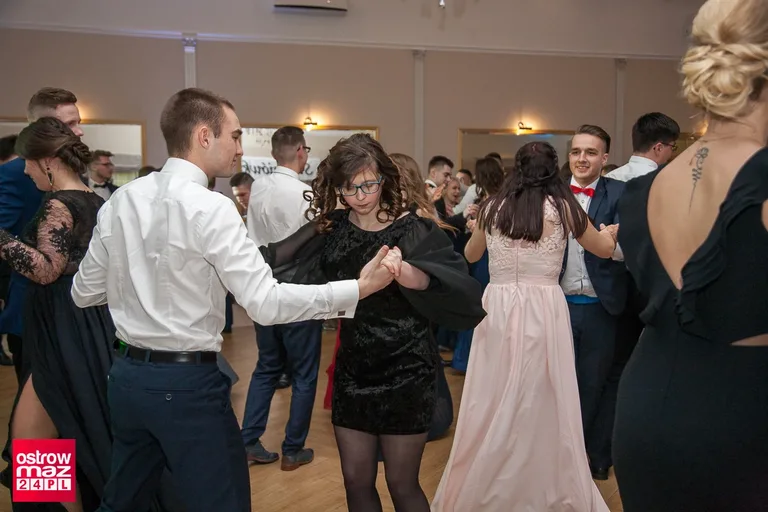 Studniówka Ekonomika 2018 (zdjęcia, wideo)